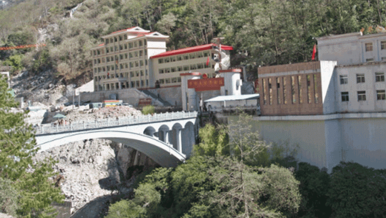 चिनियाँ नाकाबन्दीको पीडा: अघोषित नाकाबन्दीले हजारौं नेपालीको रोजगारी गुम्यो