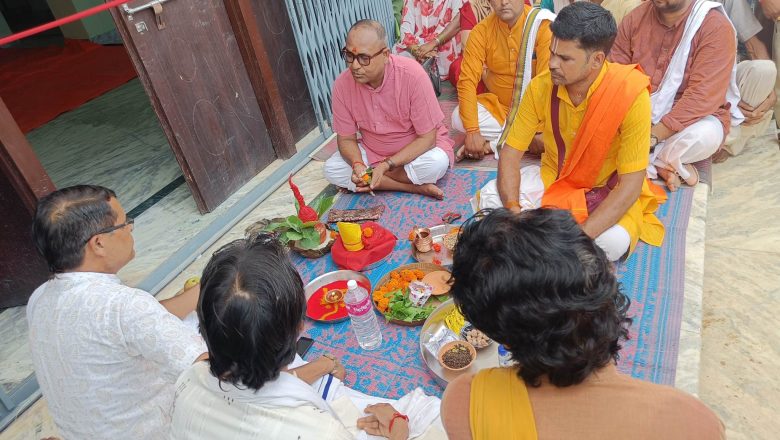 नवनिर्मित भवनमा गृह प्रबेश पुजा, कार्यालय स्थानान्तरण