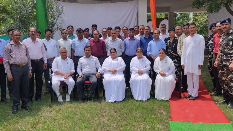 एस.एस.बी.मा ऊँ शान्तिकाे सामुहिक रक्षाबंधन