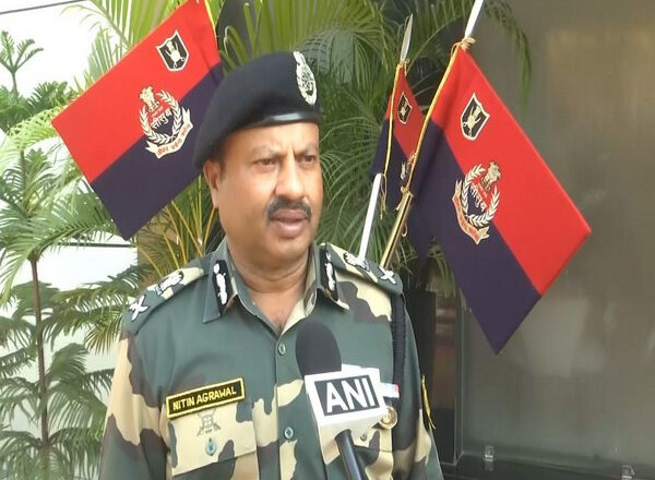 युद्धविराम उल्लंघनको बैठकमा पाकिस्तानी रेन्जर्सहरु अस्पष्ट : बीएसएफ डीजी