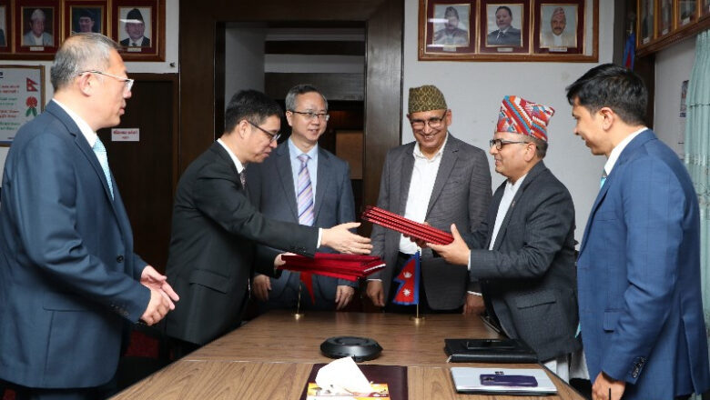 चीनलाई सरकारको आग्रहः पोखरा अन्तर्राष्ट्रिय विमानस्थलको ऋण अनुदानमा परिणत गर्नुपर्‍यो