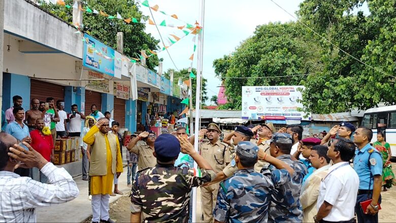 नेपाल–भारत सीमानाकामा मनाइयो भारतको स्वतन्त्रता दिवस