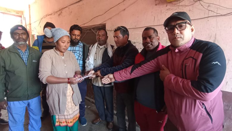 मृतक ई–रिक्सा चालकको परिवार संघद्वारा आर्थिक सहयोग