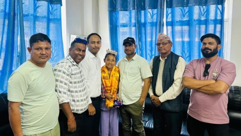 मेयर बिष्टले गरे माेनिकालाई विदाई