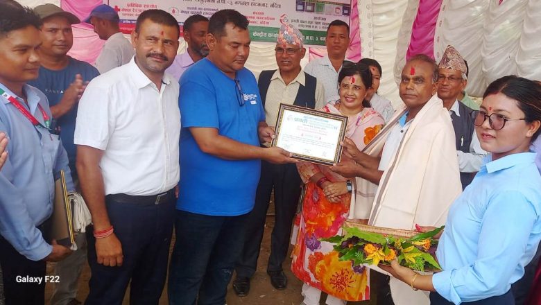 बर्दियामा महिला पुरुष गरी १ सय ४ जनाद्वारा रक्तदान