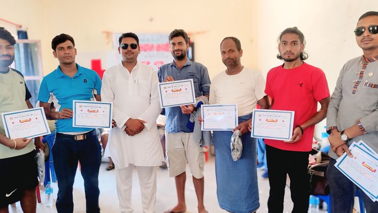 दुई महिलासहित ४२ जनाले गरे रक्तदान