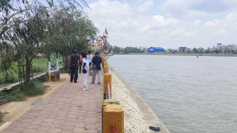 वाटरपार्कमा क्यामरामैनद्वारा दैनिक पर्यटक लुटिंदा सम्बन्धित पक्ष मौन