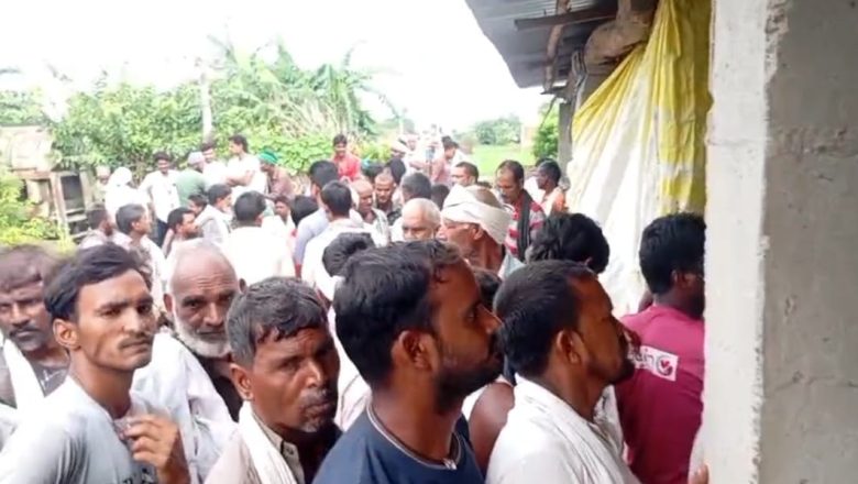 पीडित किसानहरुको समस्या कहिले समाधान हुन्छ ? लक्ष्मणपुरमा किसानहरु खाद्यको लागि बिहानैदेखि लाईनमा….