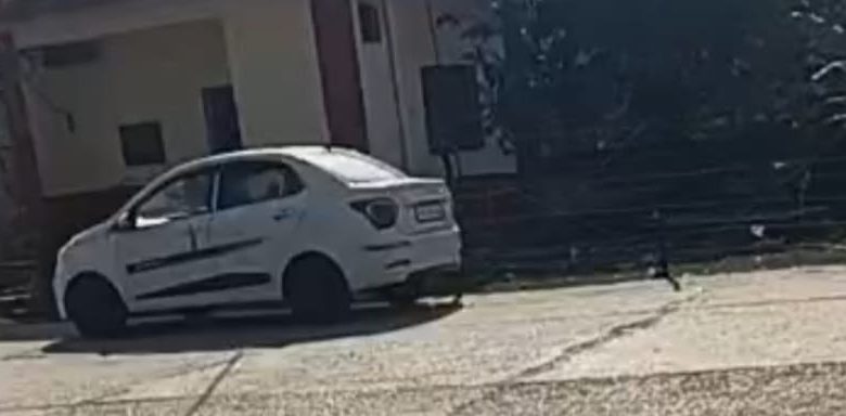 गाडी भारतीय नम्बरको सवारी भन्सारको पार्किङ्गबाट उठाउँदै ?