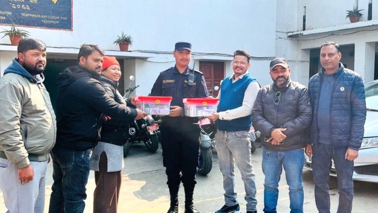 वडा प्रहरीलाई फस्ट एड किड हस्तान्तरण