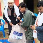 नरैनापुरमा भूमिहीन दलितहरूलाई न्यानो कपडा वितरण