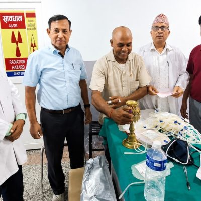 दुई सञ्चारकर्मी सहित ३२ जनाले गरे रक्तदान