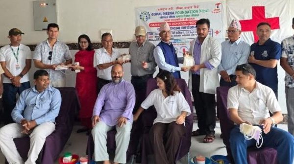 रक्त अभियन्तालाई सम्मान सहित फाउण्डेसनमा ६३ जनाले गरे रक्तदान